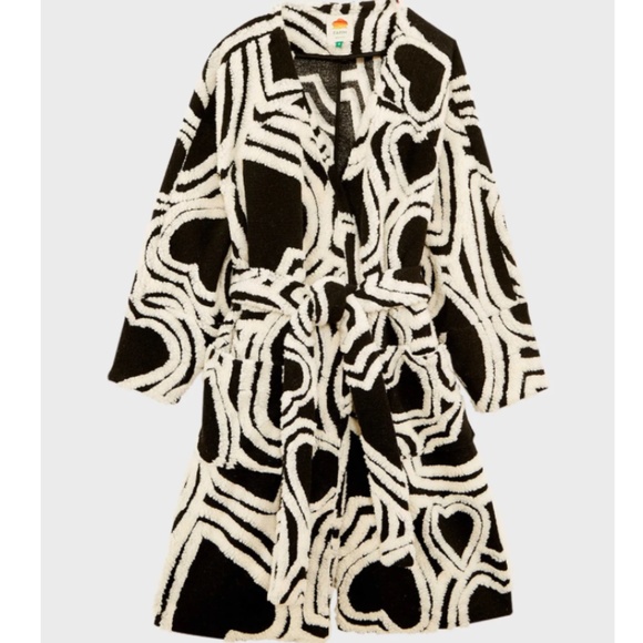 NWT $260 Farm Rio Wild Hearts Tie-Belt Fleece Coat in Various Sizes! - Picture 3 of 7